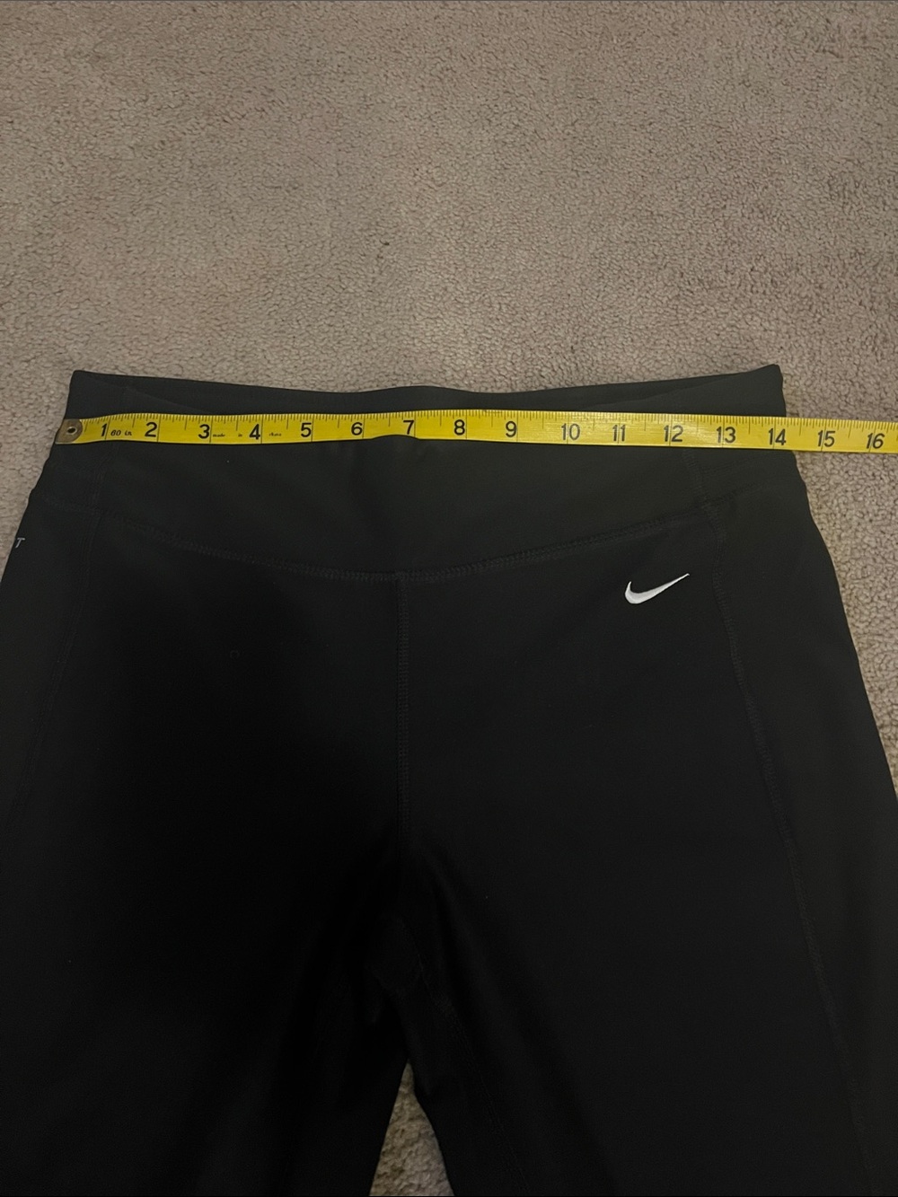Nike Dri-Fit Capri Leggings- size Small, great condition - Picture 7 of 10